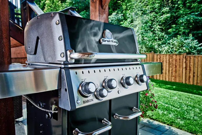 Broil King BARON 440 PRO BBQ with Side Burner