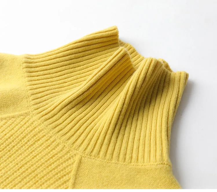 Diamond 100% Wool Turtleneck Sweater