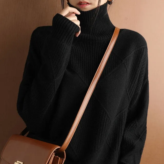 Diamond 100% Wool Turtleneck Sweater