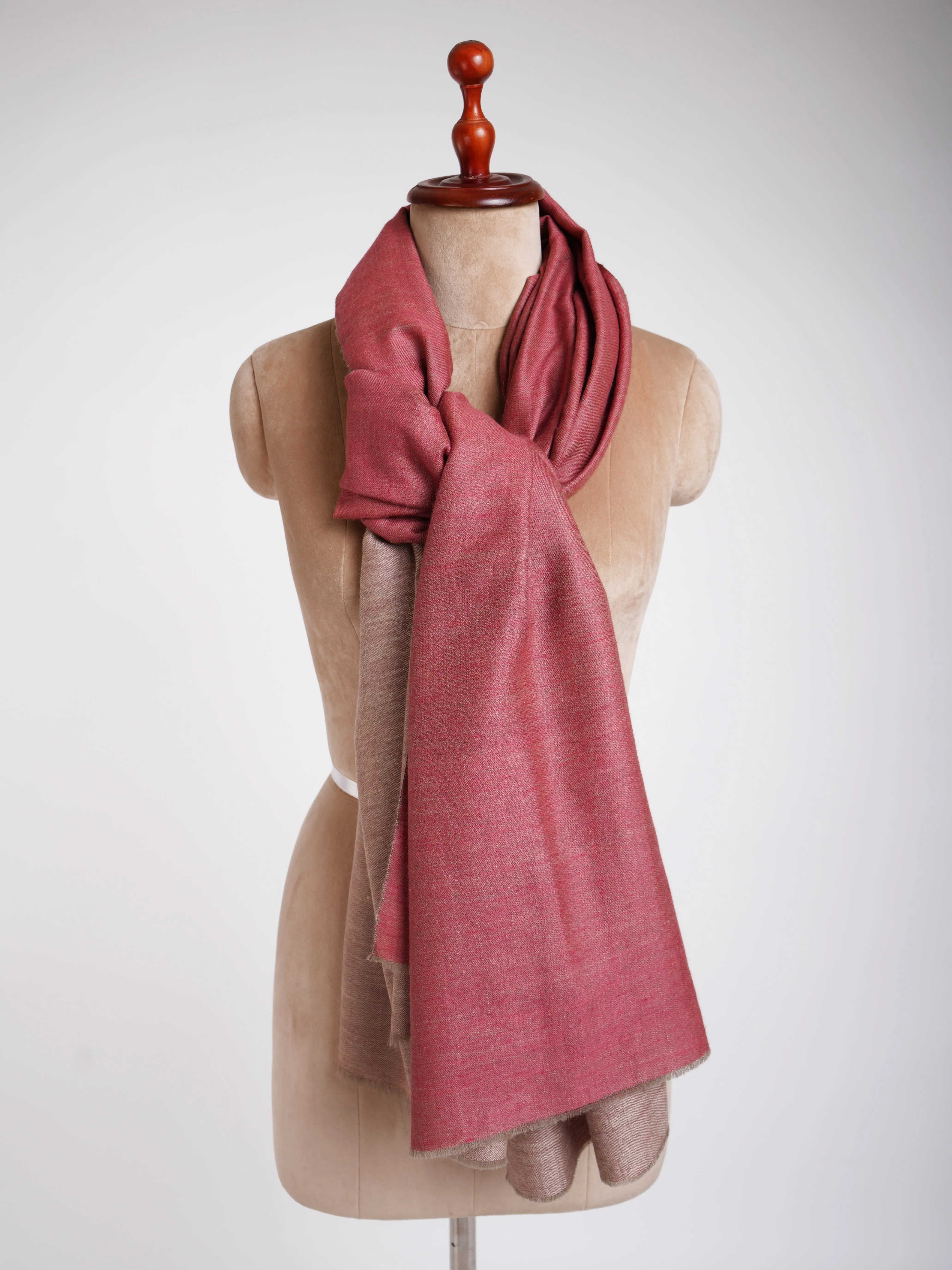 Dorukha Hand Woven Pashmina Shawl Beetroot Purple