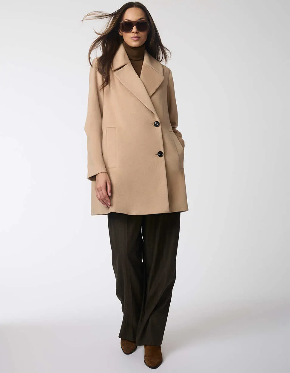 Grand Sleek Wool Coat