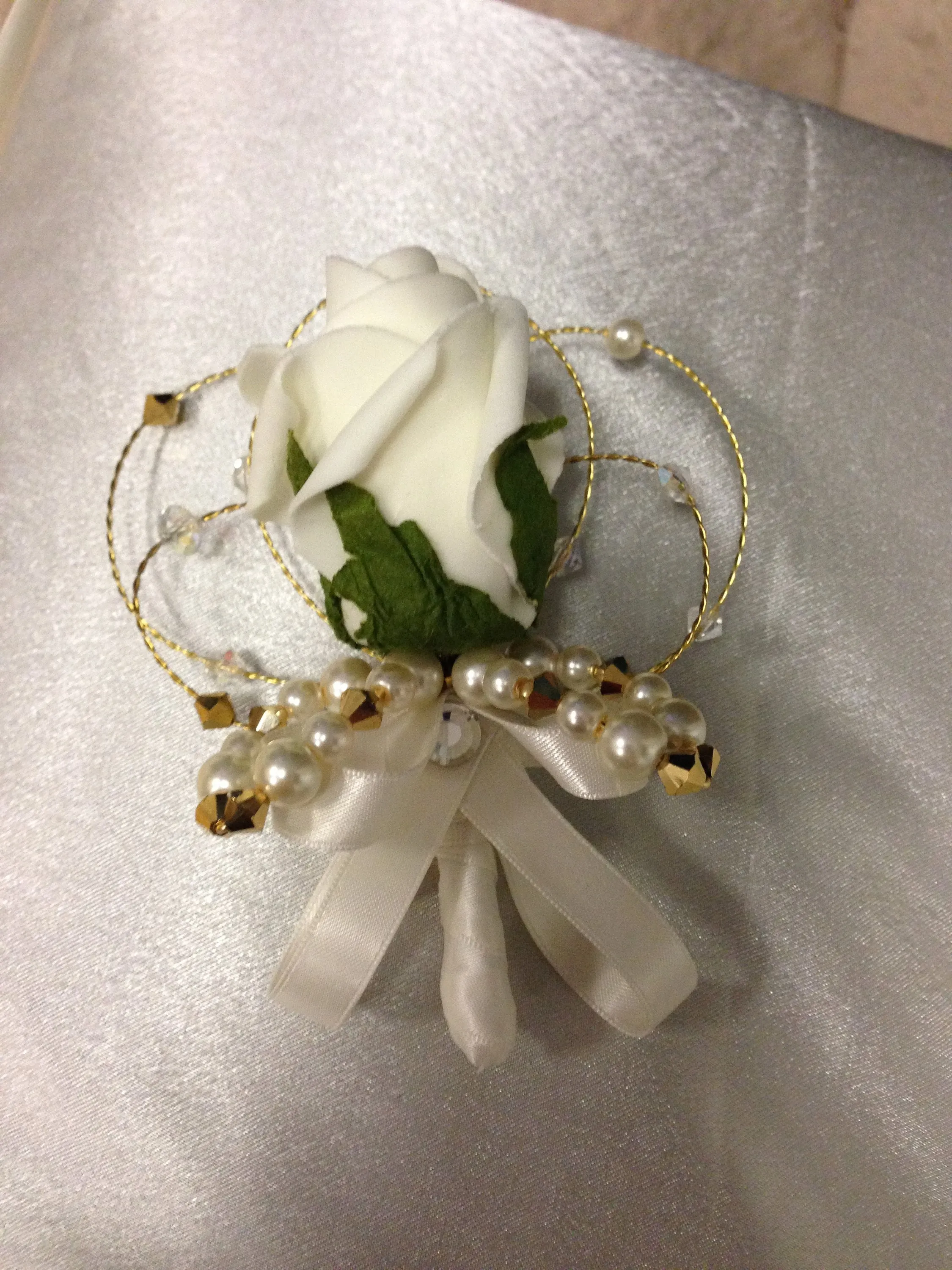 Groom Boutonniere. rose,pearl and crystals. custom Wedding Buttonhole Pin.  Wedding Boutonnière by Crystal wedding uk