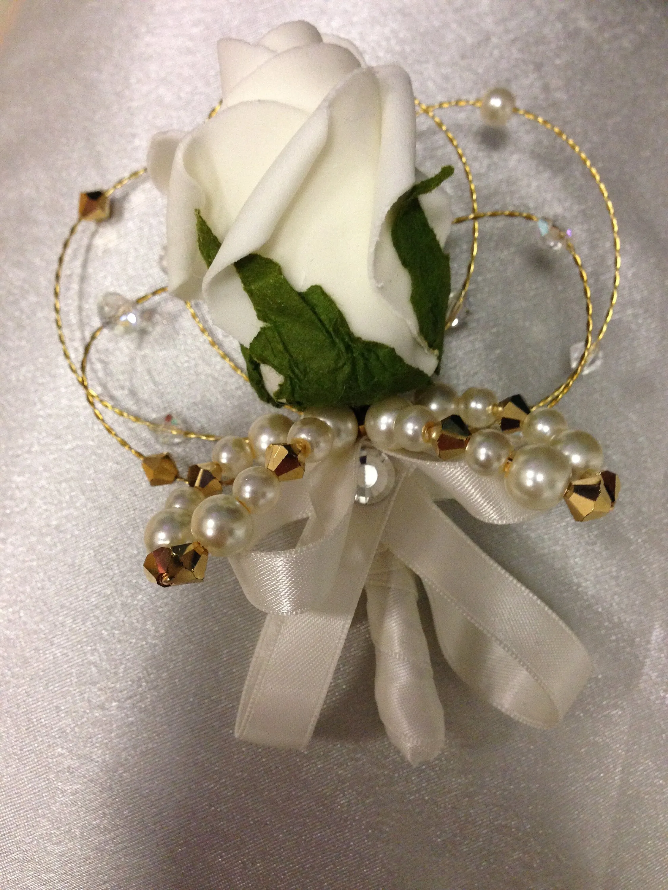 Groom Boutonniere. rose,pearl and crystals. custom Wedding Buttonhole Pin.  Wedding Boutonnière by Crystal wedding uk