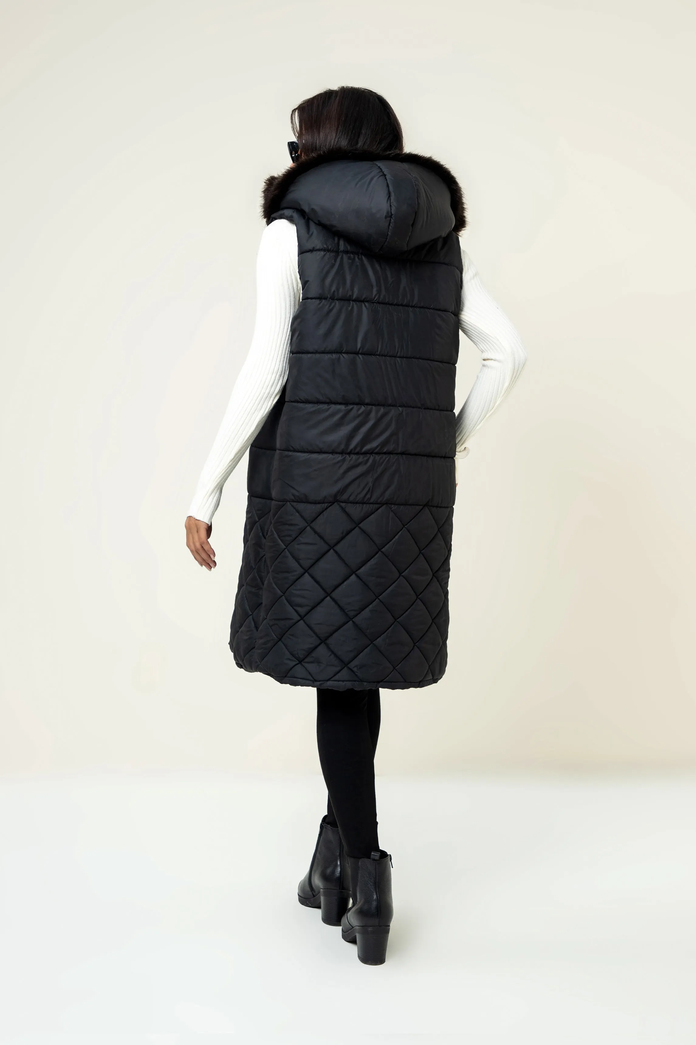 Hannah Neo Long Sleeveless Jacket with Fur hoodie Black