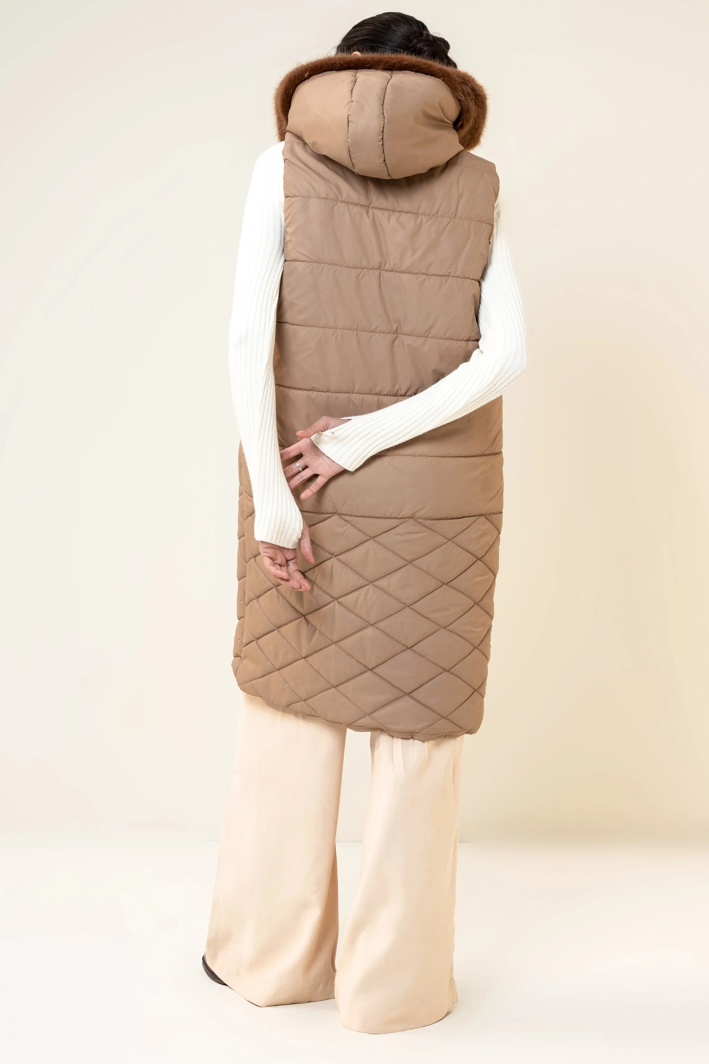 Hannah Neo Long Sleeveless Jacket with Fur hoodie Sand