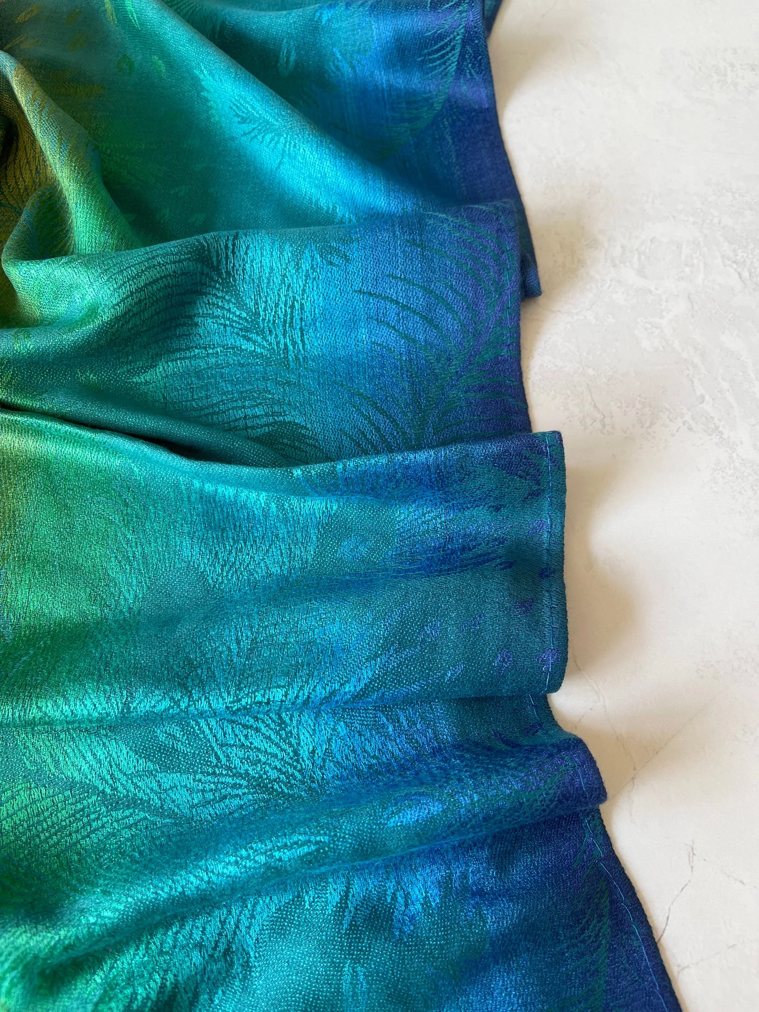 LARGE EMERALD RAINBOW FEATHER AND LEAF PRINT PASHMINA SHAWL SCARF