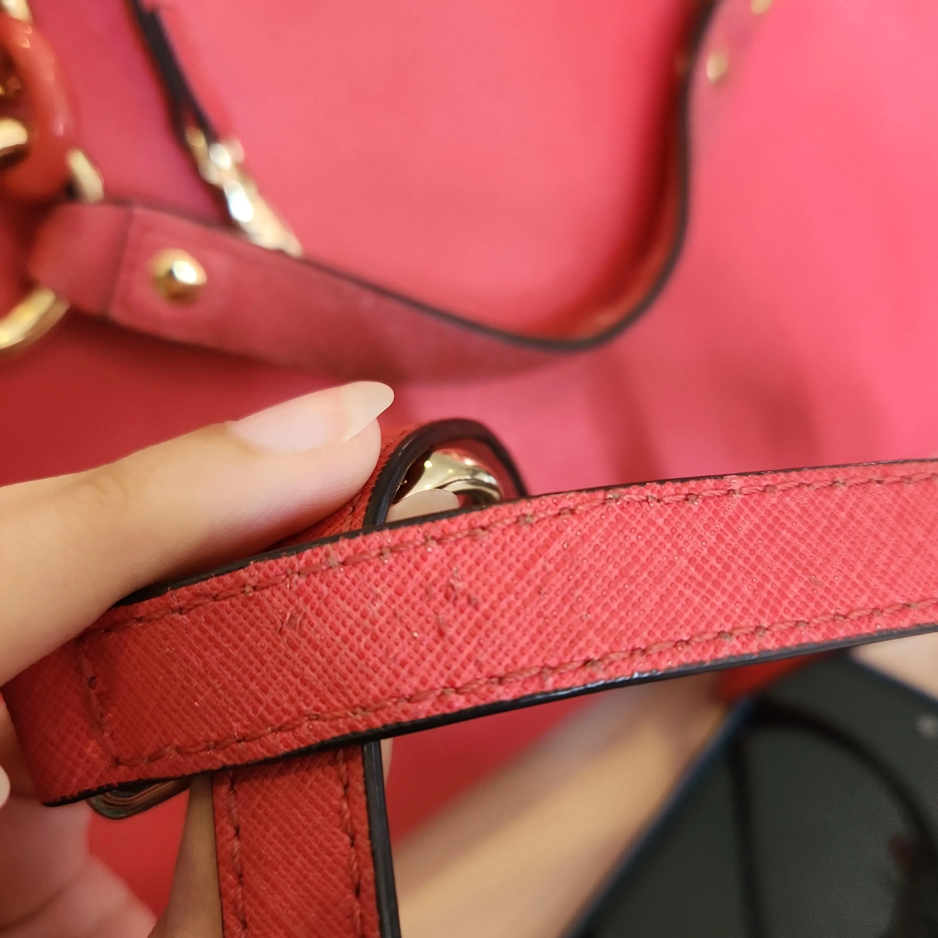 Pre-Loved Treasures - Michael Kors Pink Chain Handle Leather Satchel