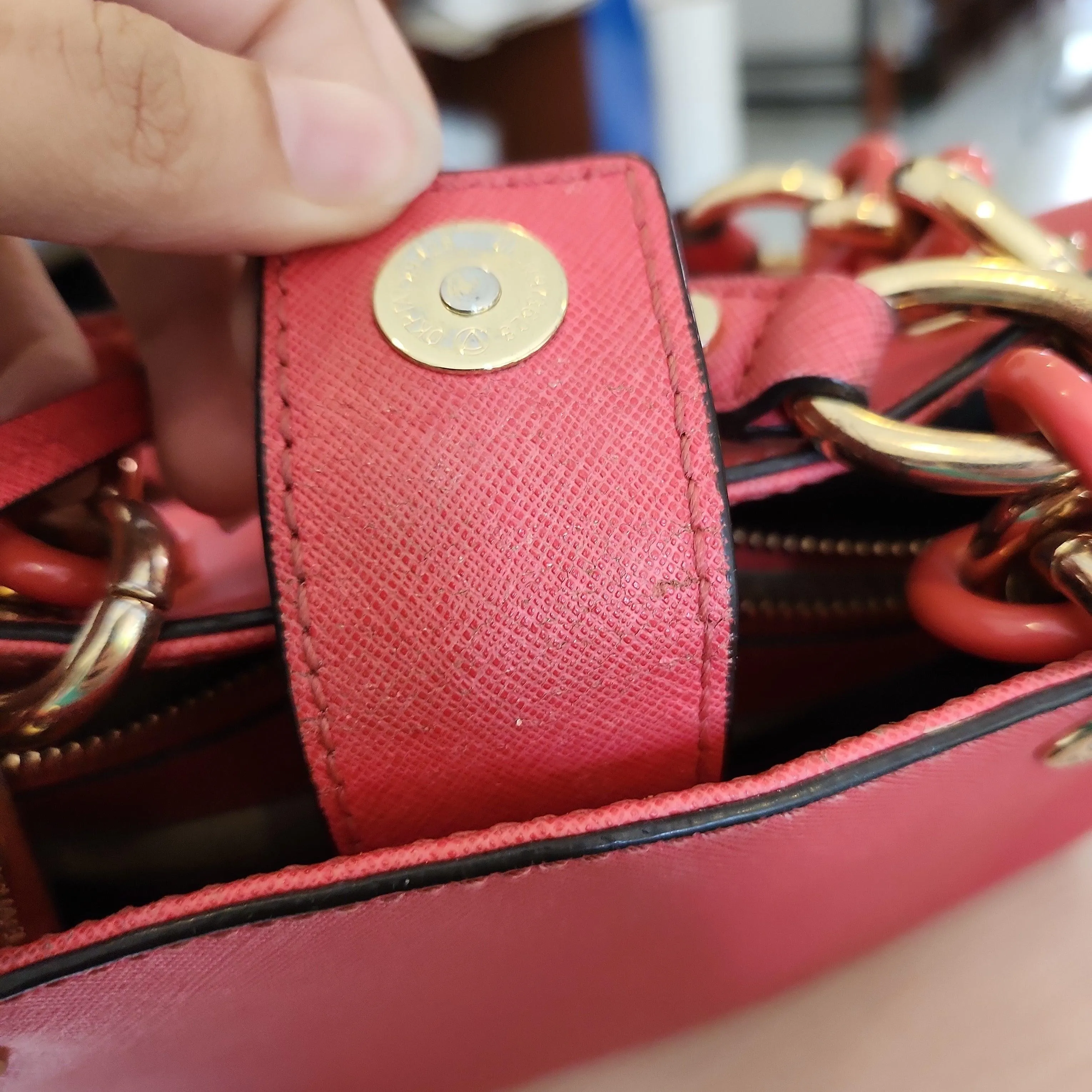 Pre-Loved Treasures - Michael Kors Pink Chain Handle Leather Satchel