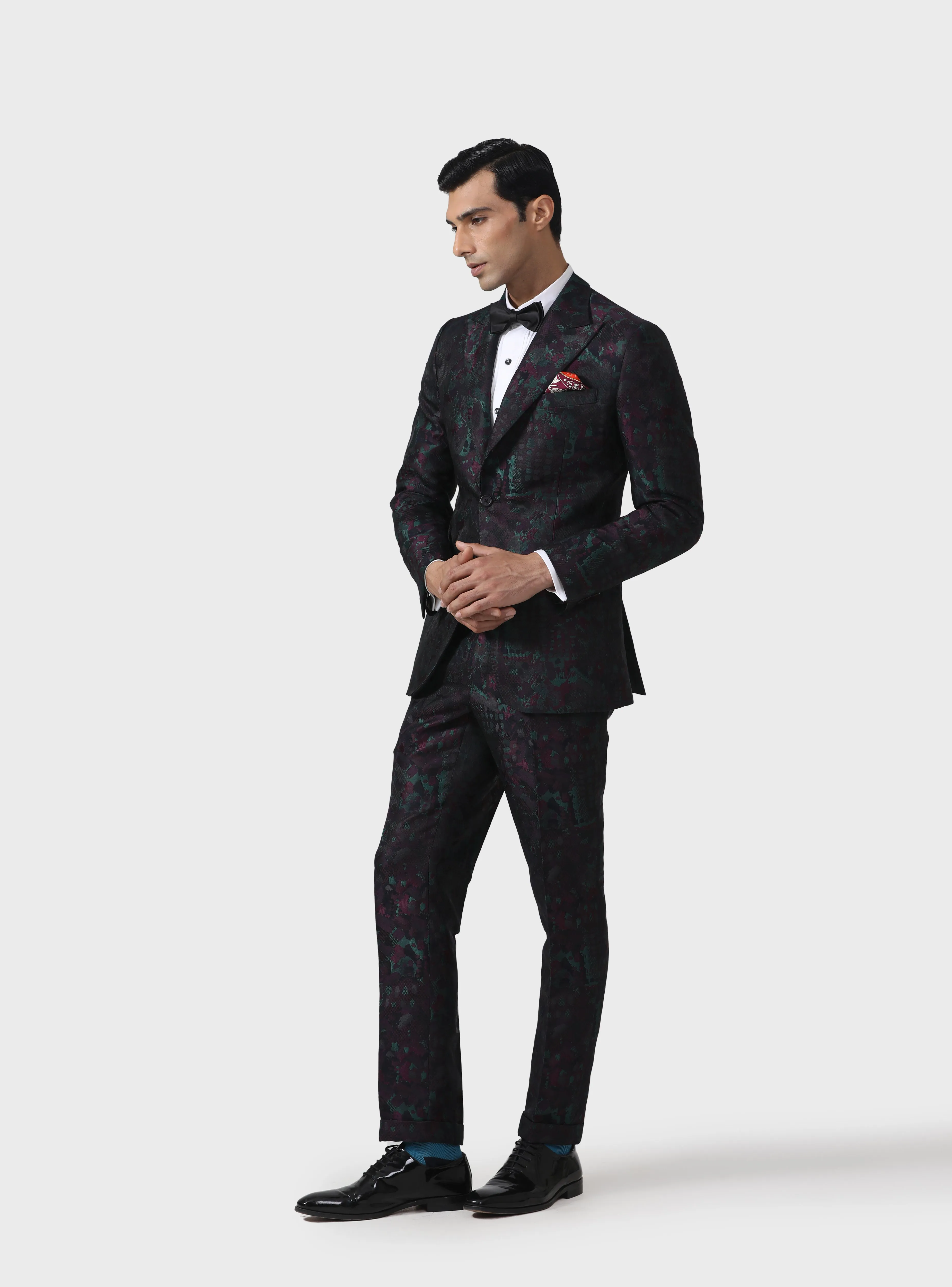 SARTORIAL SPLENDOUR THE BESPOKE WINE MULTICOLOURED TUXEDO JACKET