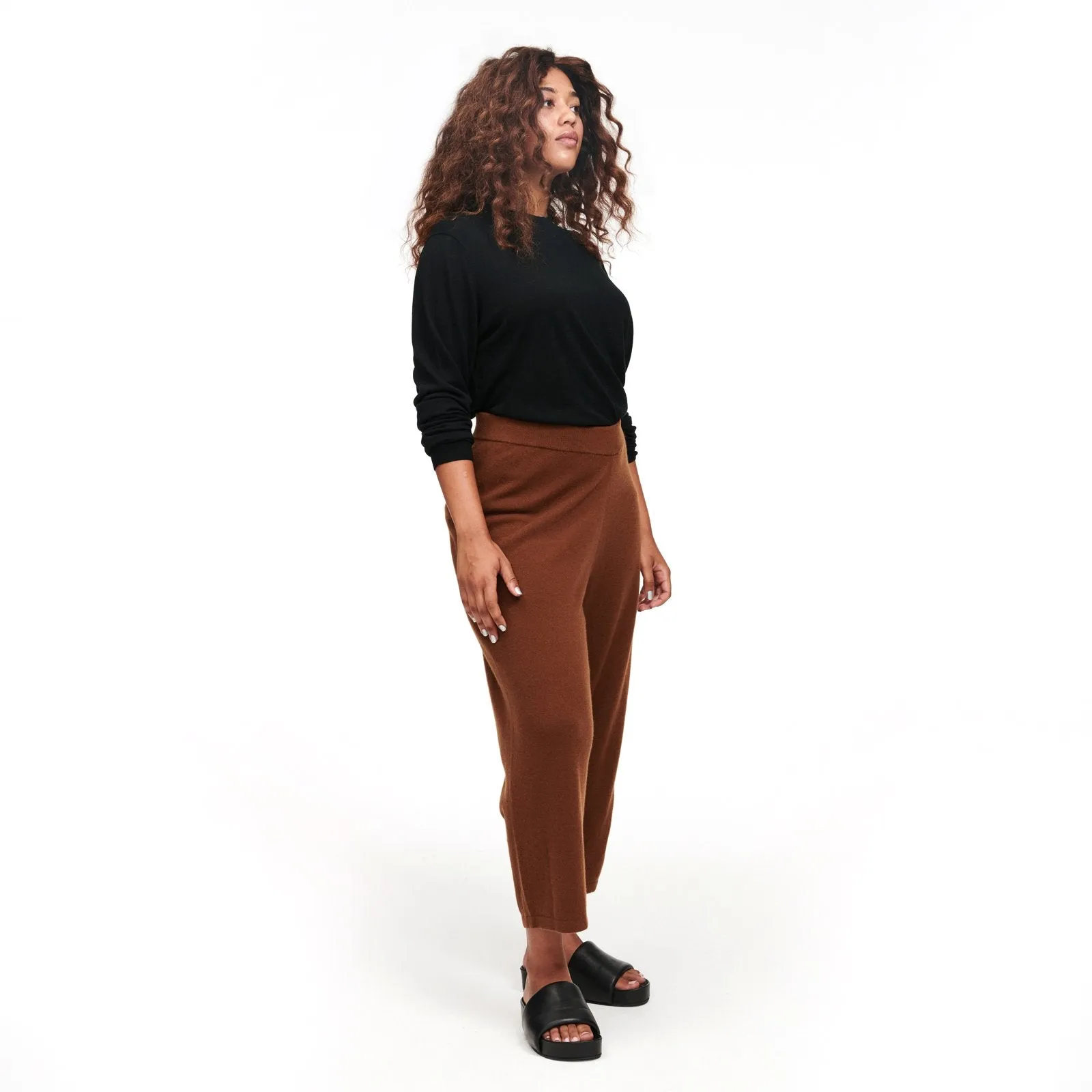 Signature Cashmere Cropped Pant