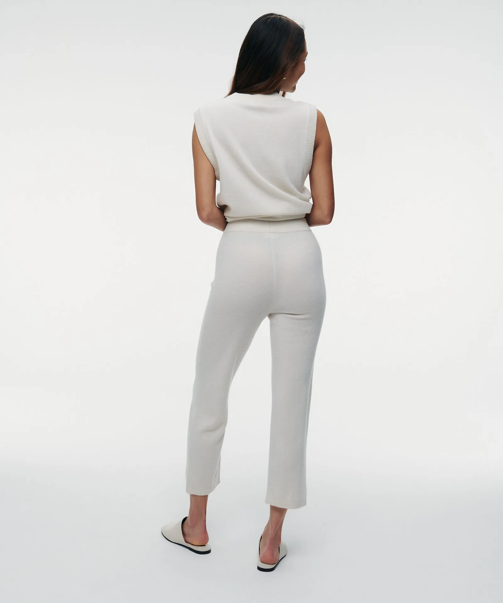 Signature Cashmere Cropped Pant