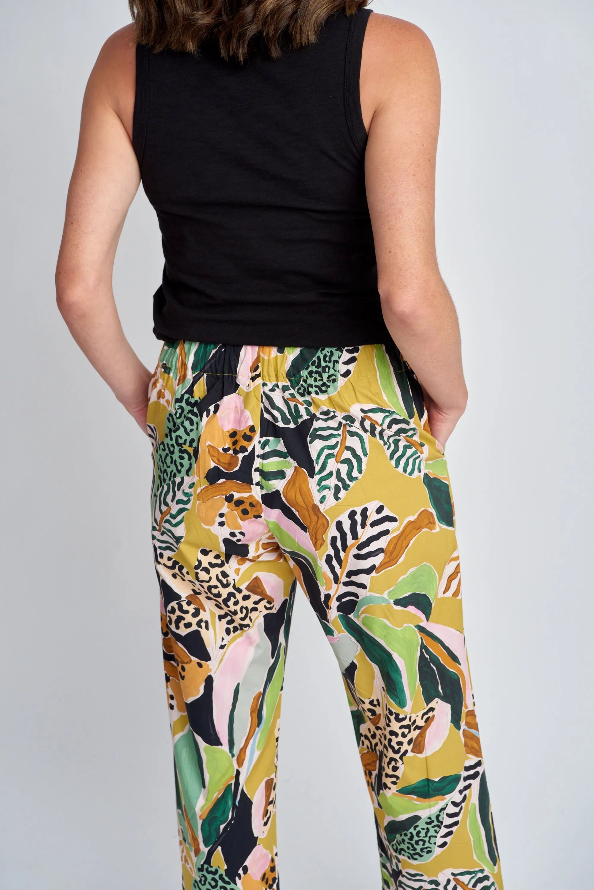 Straight Leg Cropped Cotton Pant Jungle Print