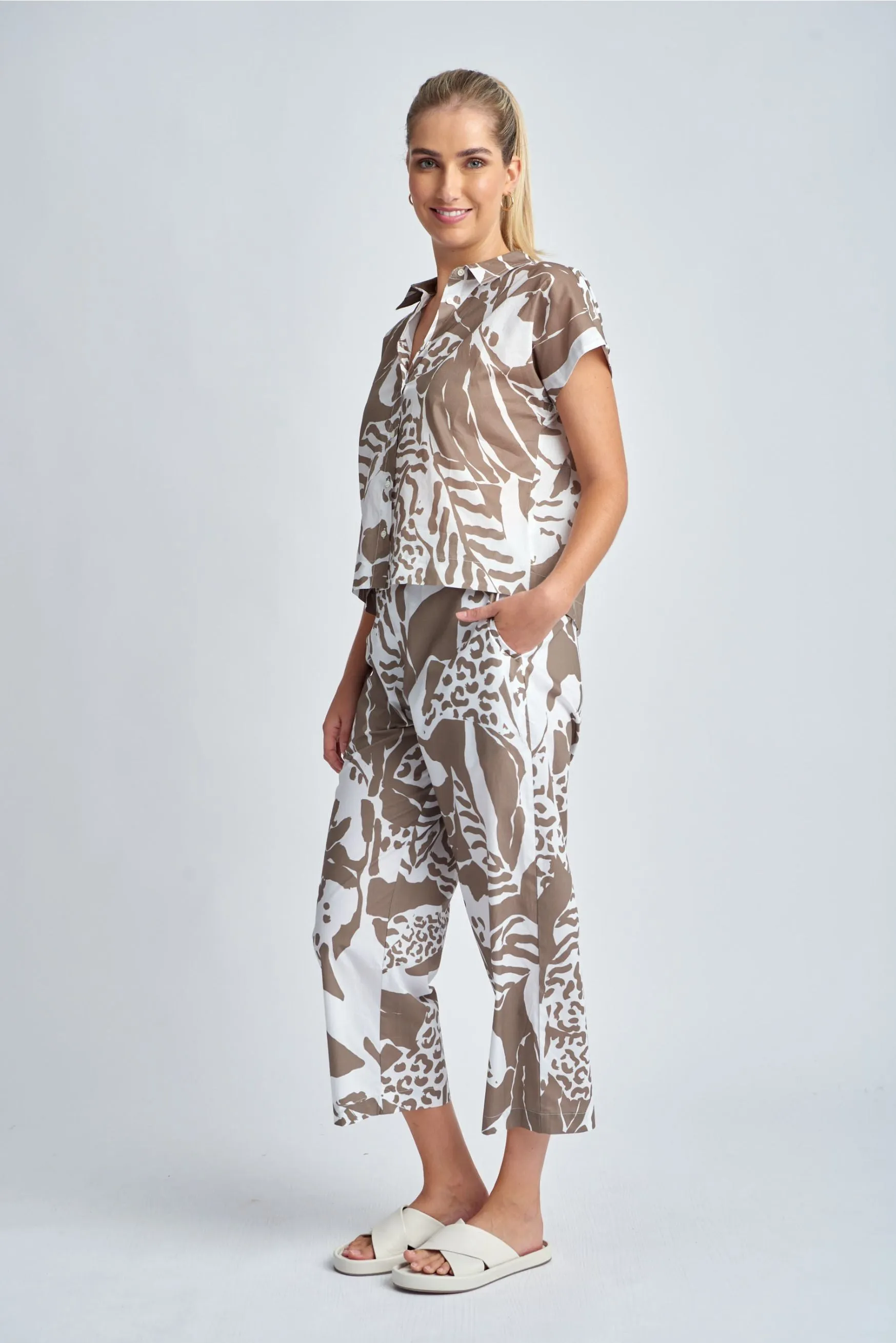 Straight Leg Cropped Cotton Pant Twig Jungle Print