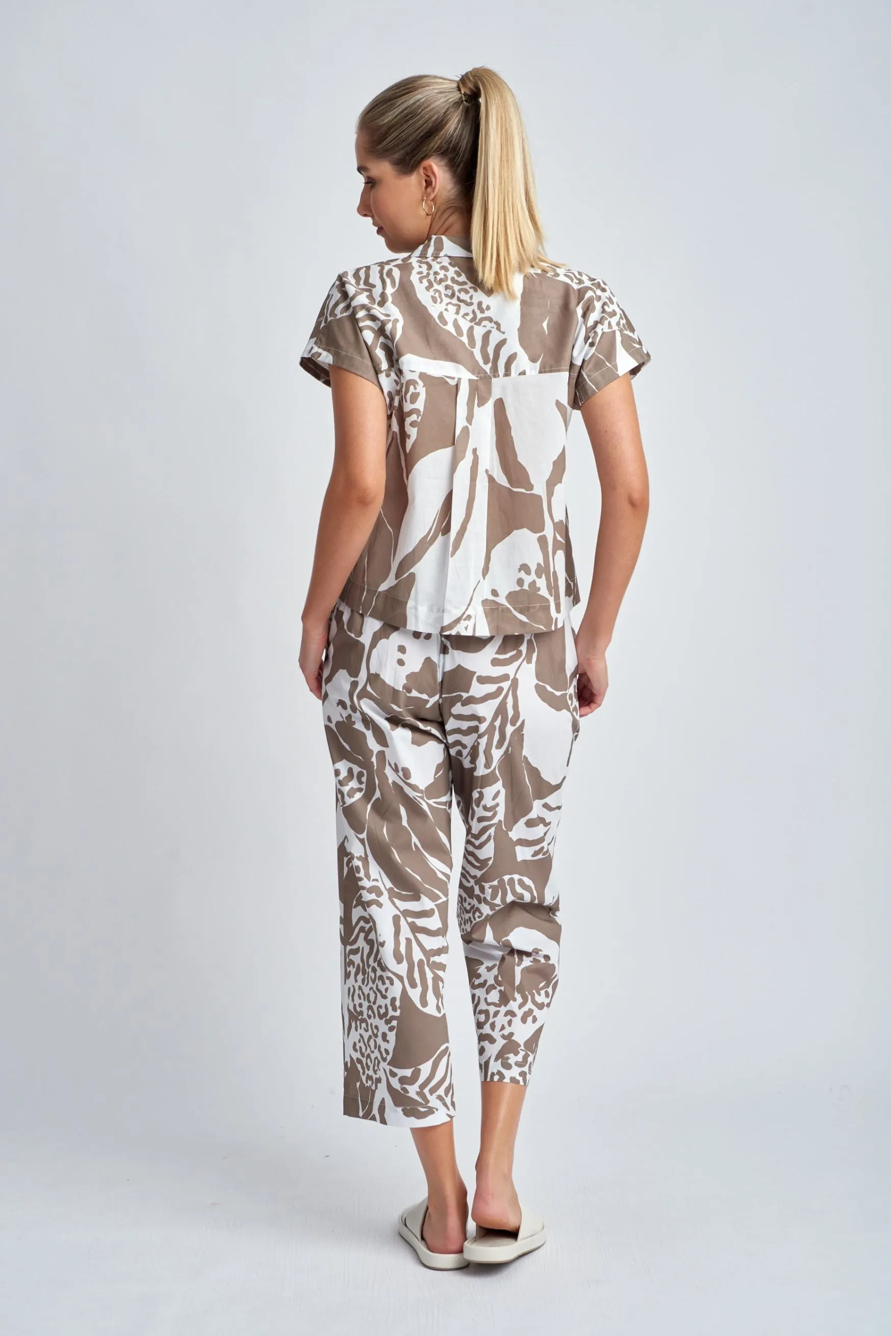 Straight Leg Cropped Cotton Pant Twig Jungle Print