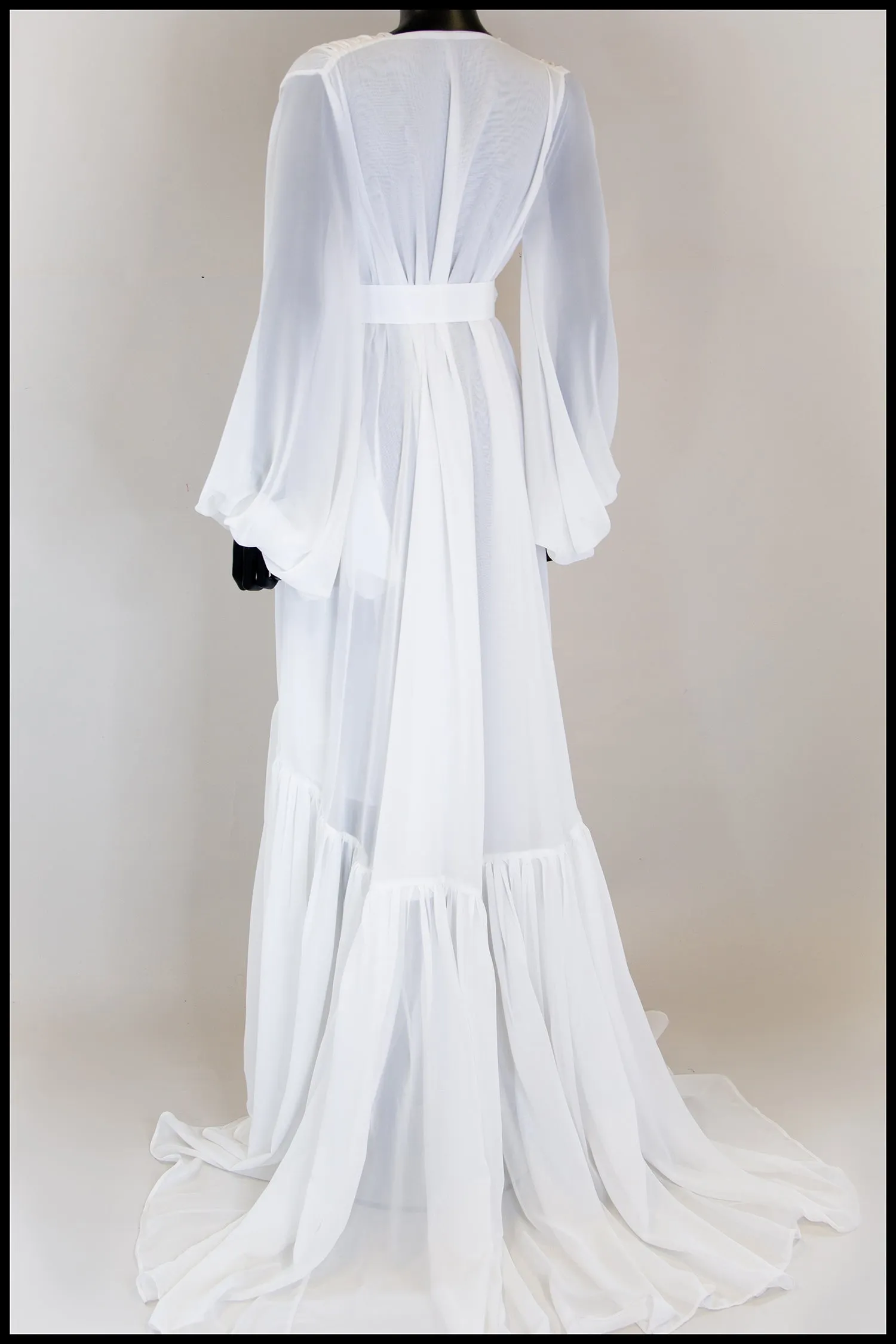 Vamp - Hollywood Ivory Chiffon Bishop Sleeve Gown