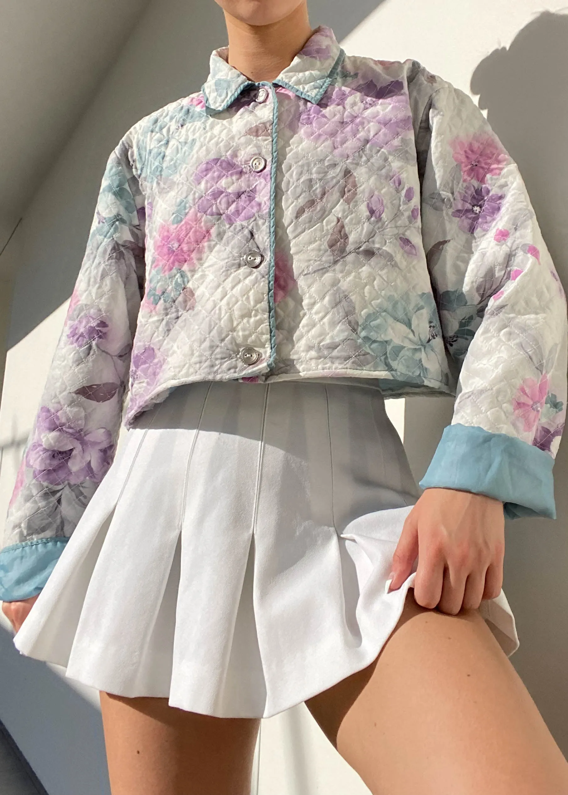 Vintage Floral Quilted Cropped Jacket (M-L)